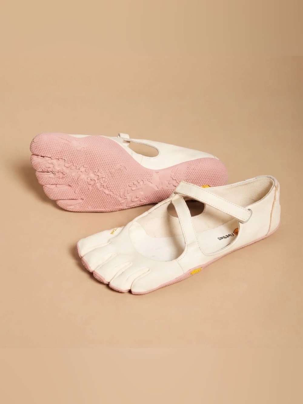 Vibram Women's White & Pink Five-Toe Mary Jane Flatso